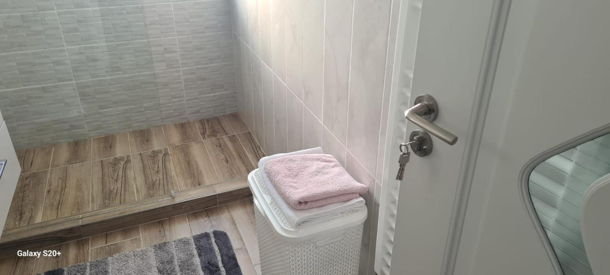 Apartament Lucian Apartman Râmnicu Vâlcea Kültér fotó